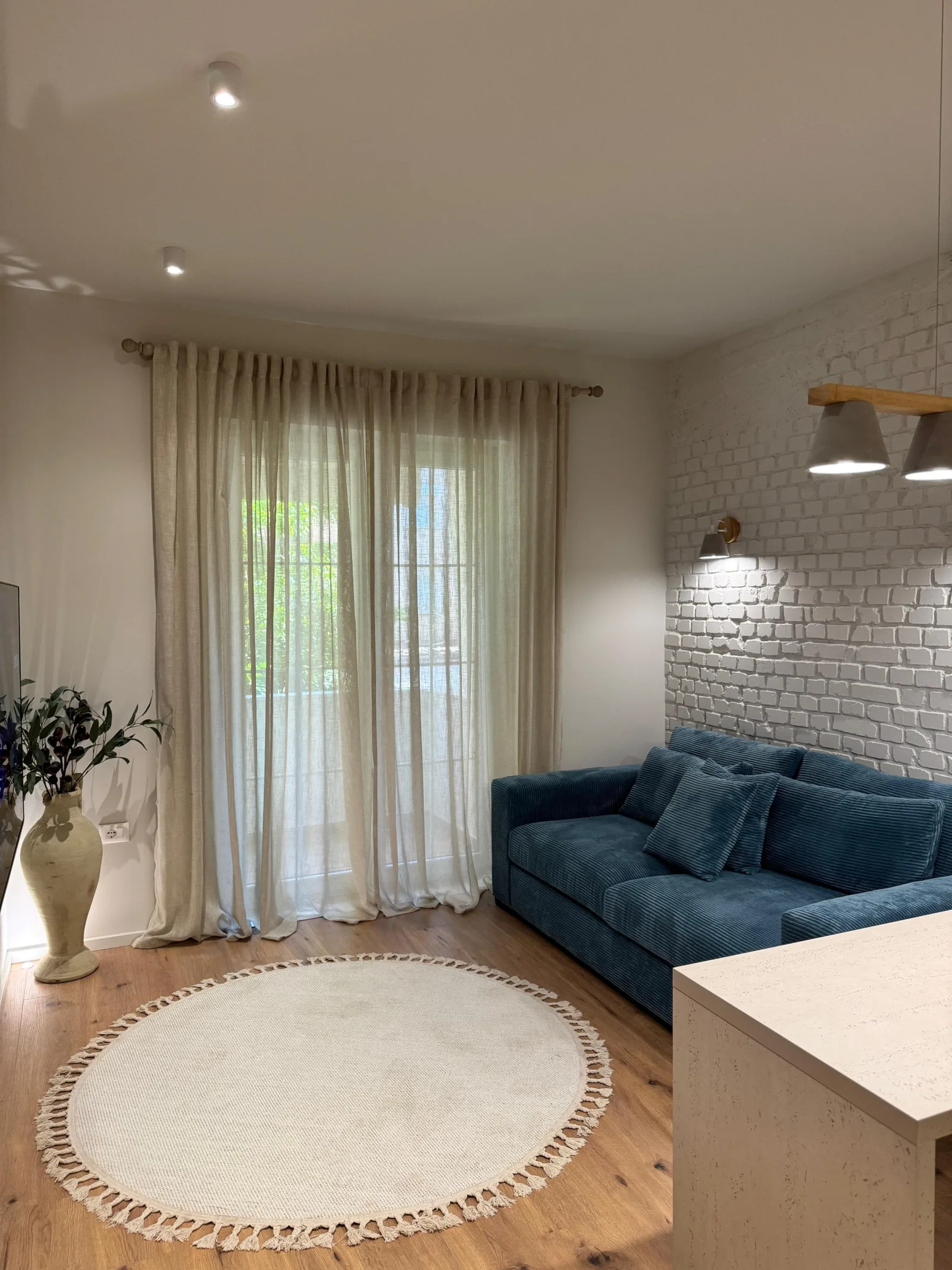 Apartament me Qera 2+1 Tek Myslym Shyri (ID B221310) Tirane.