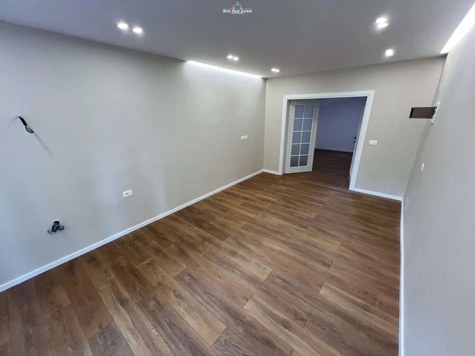 Zyre me qera tek Rruga e Elbasanit (ID BZ2694) Tirane