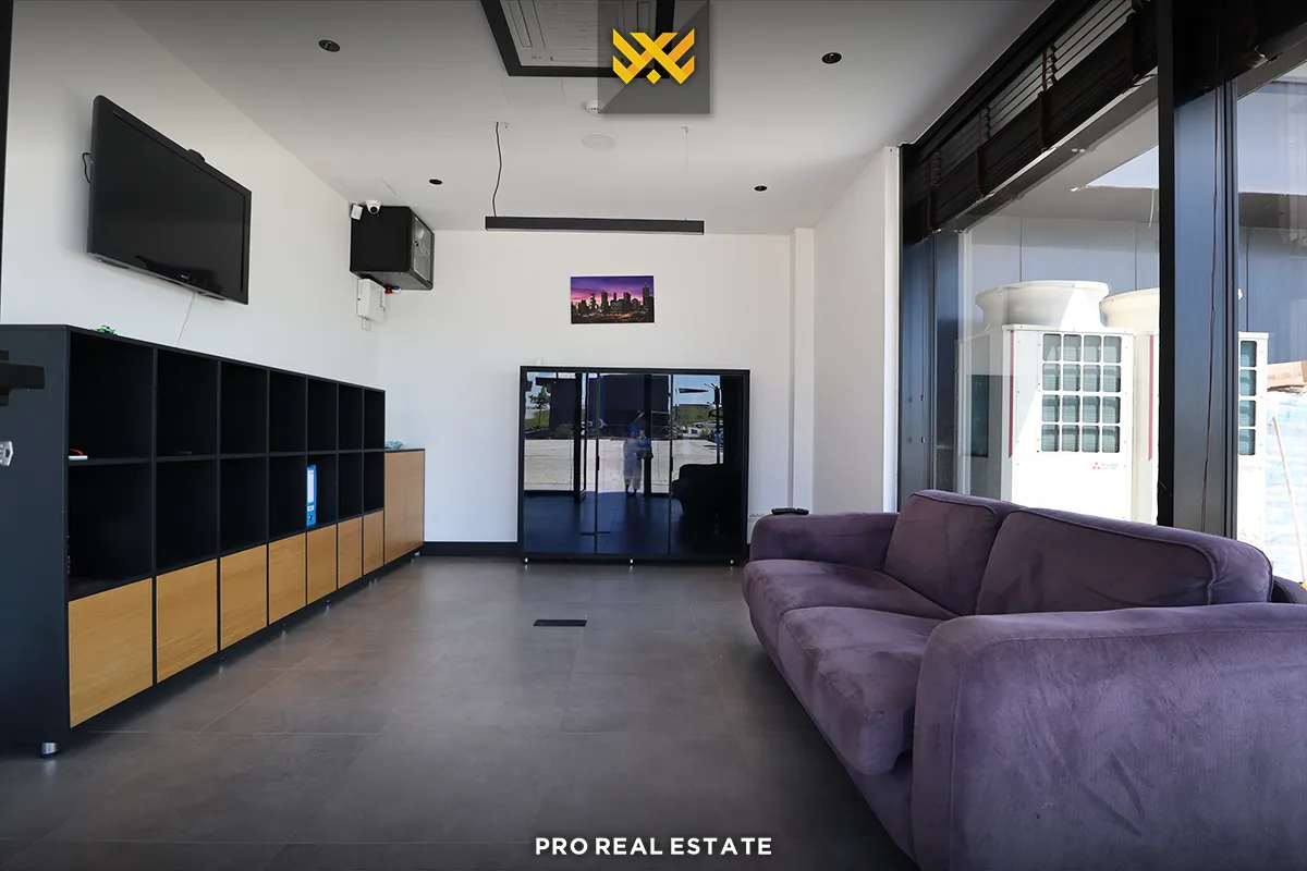 Lokal 16m² me #QIRA në Fushë Kosovë.