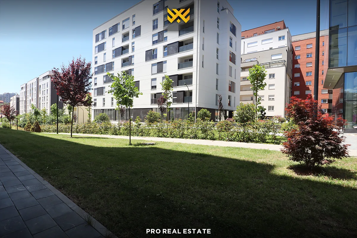 Lokal - Zyrë 120m² me #QIRA në Lagjen e Spitalit.