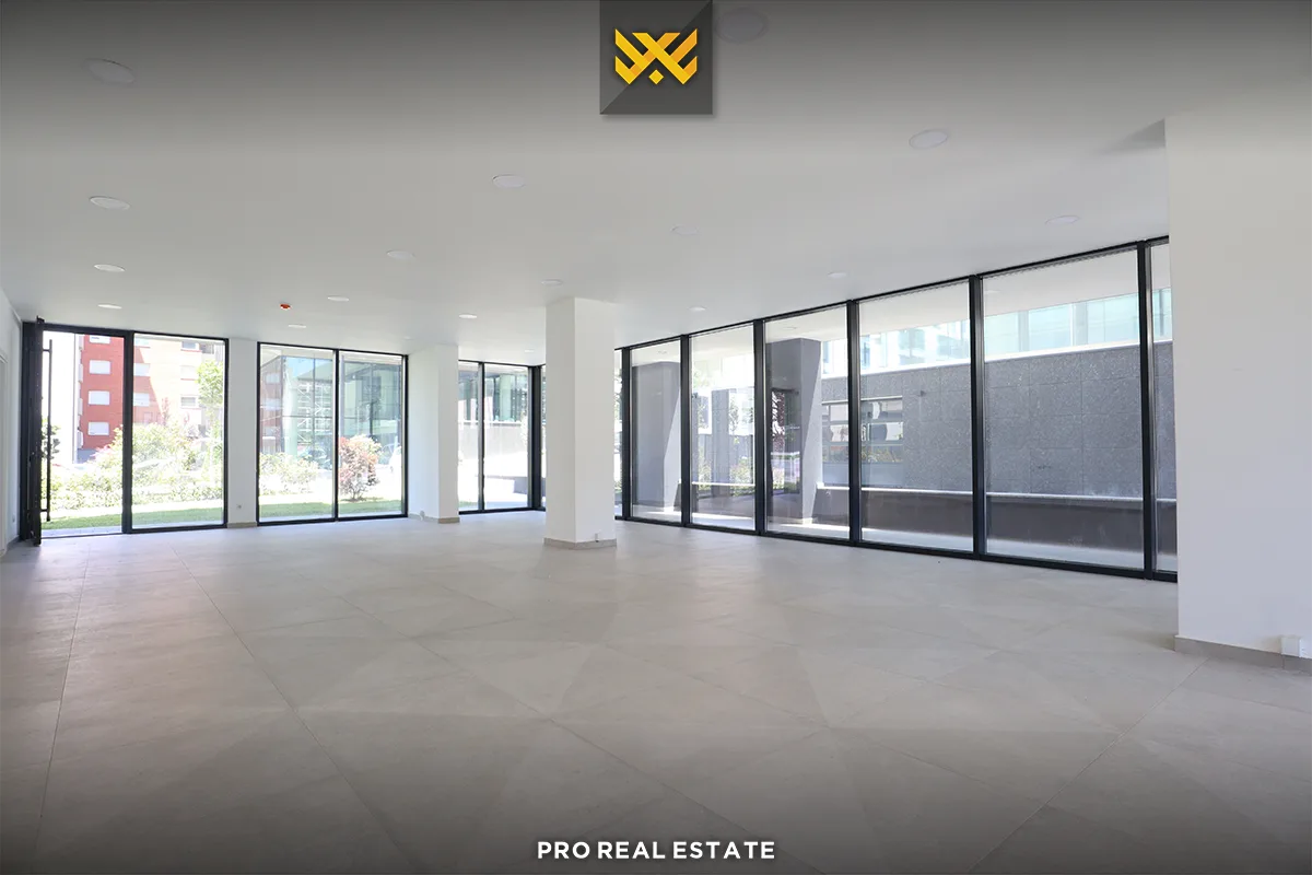 Lokal - Zyrë 120m² me #QIRA në Lagjen e Spitalit.