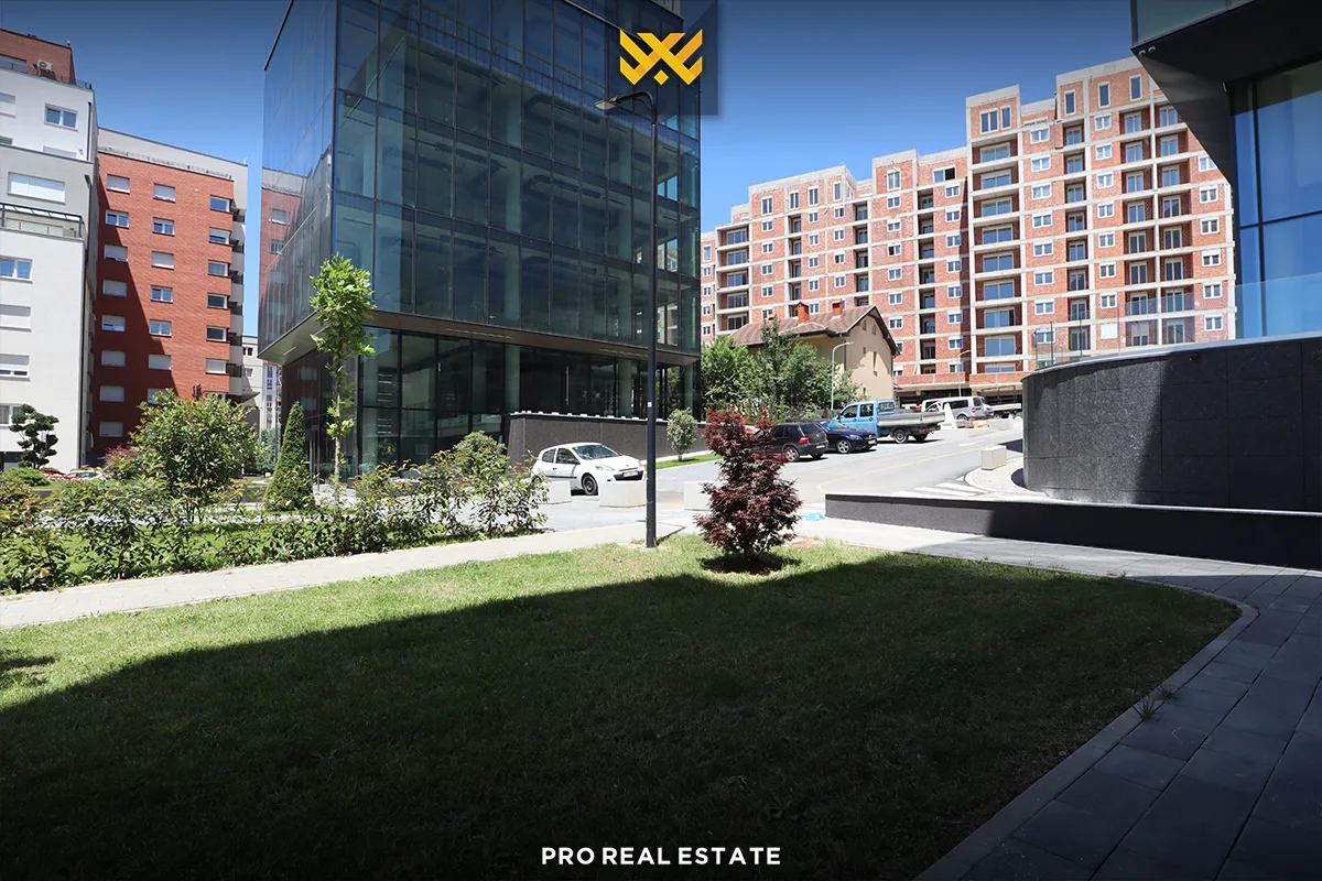 Lokal - Zyrë 120m² me #QIRA në Lagjen e Spitalit.