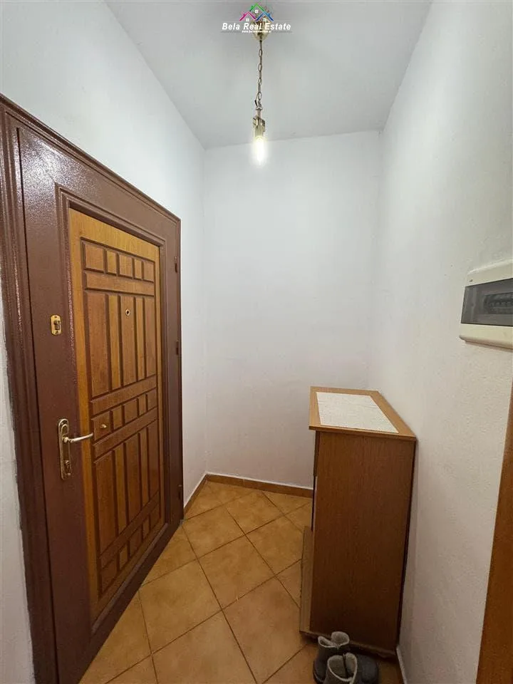 Apartament me qera 1+1 ne Xhamllik (ID B210897) Tirane