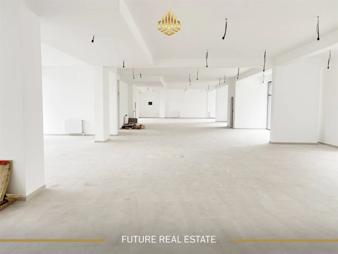 Lokal me QIRA/340m2