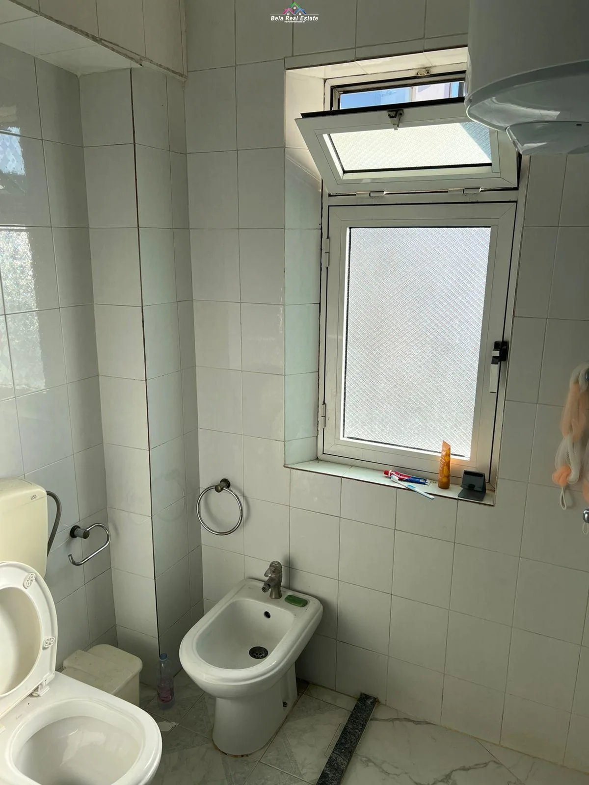 Apartamnent Me Qera 1+1 Ne Rrugen Ferit Xhajko (ID B21134) Tirane