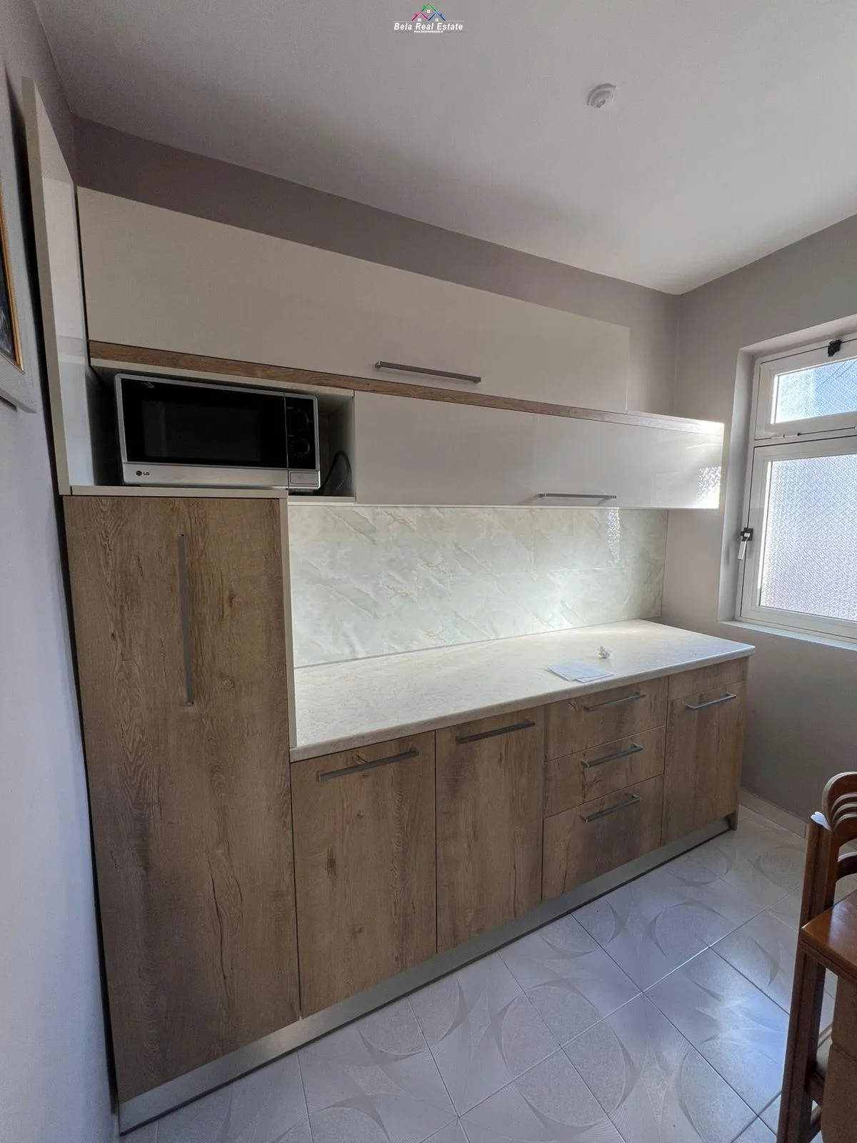Apartamnent Me Qera 1+1 Ne Rrugen Ferit Xhajko (ID B21134) Tirane