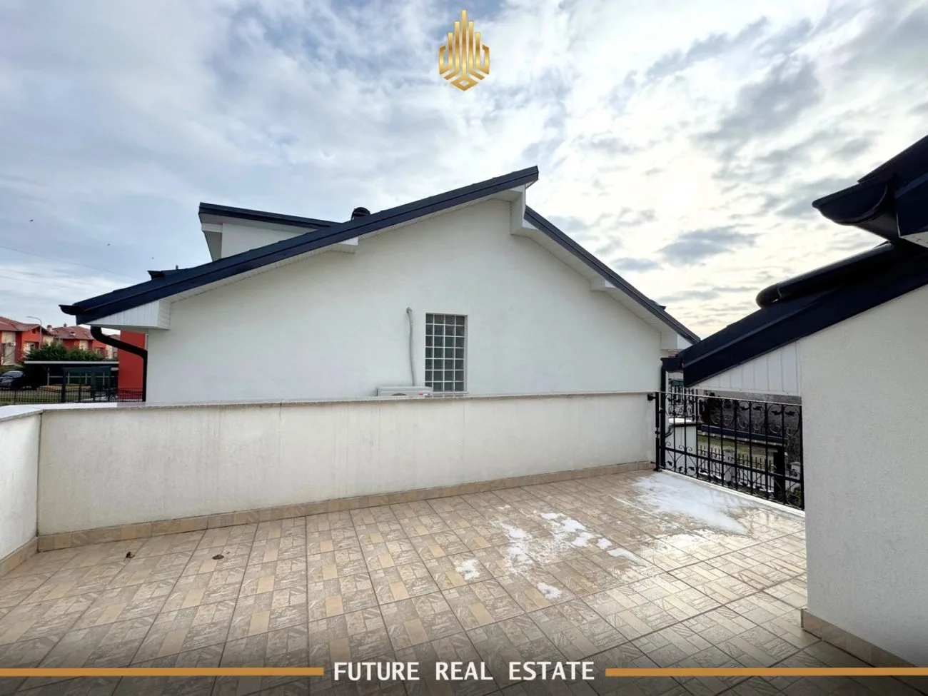 📍 Shtëpi në SHITJE – Prishtinë – Çagllavicë – afër lagjes NIC – mbrapa Fortesa Home.