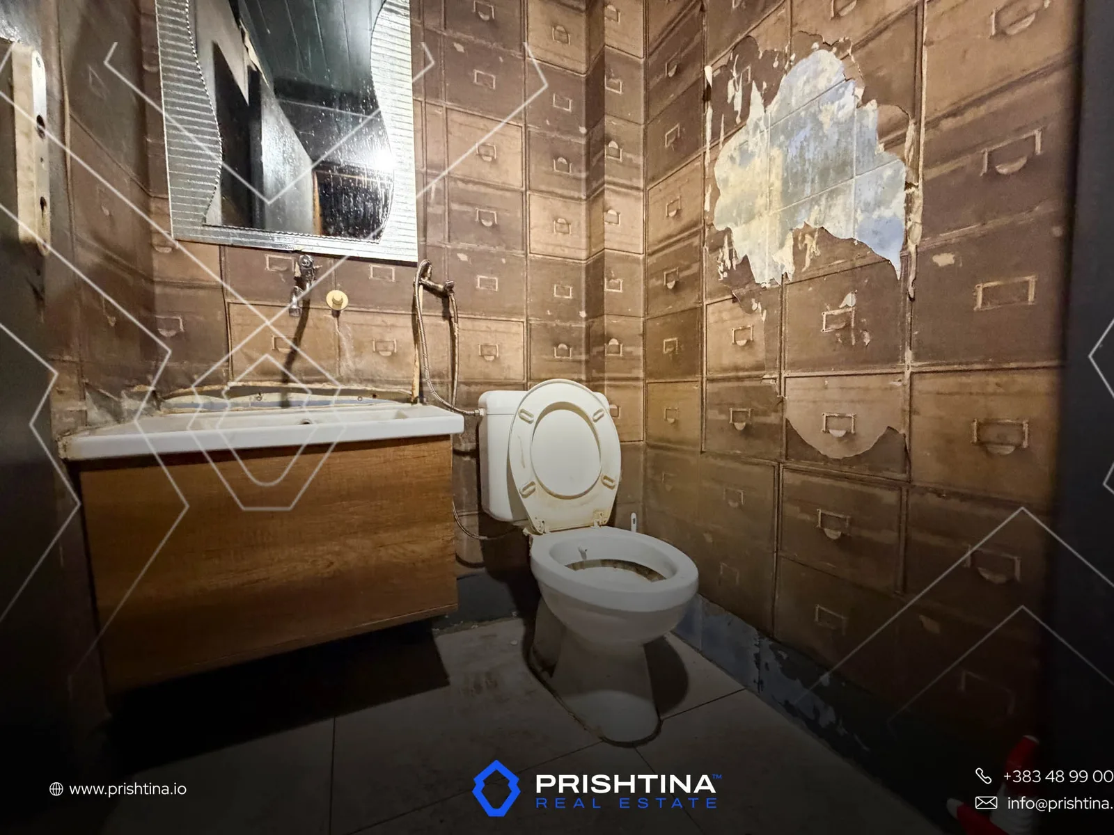 Lokal me qira 90m² në Dardani