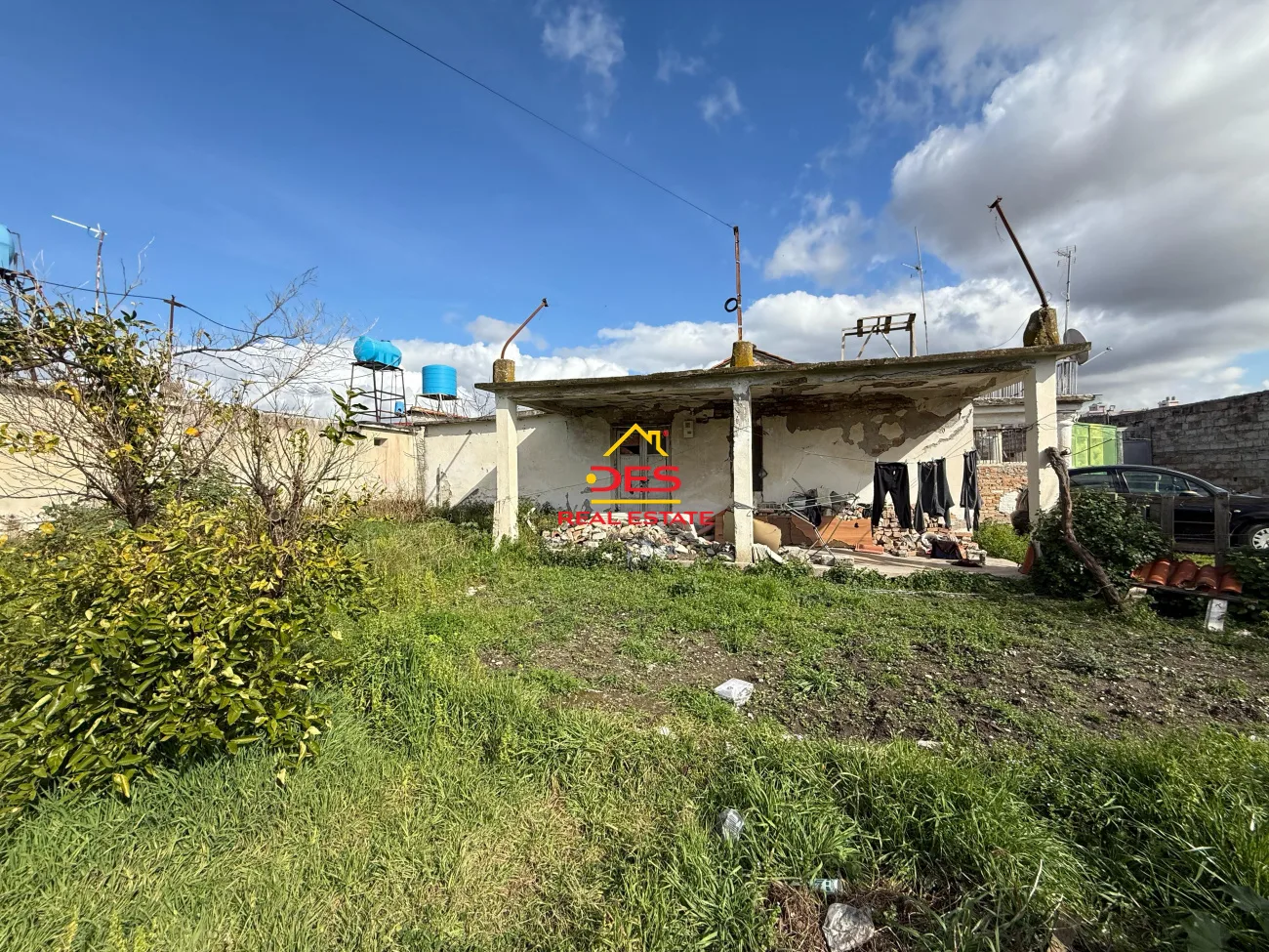 Shitet shtëpi private pranë ujësjellësit , vlorë