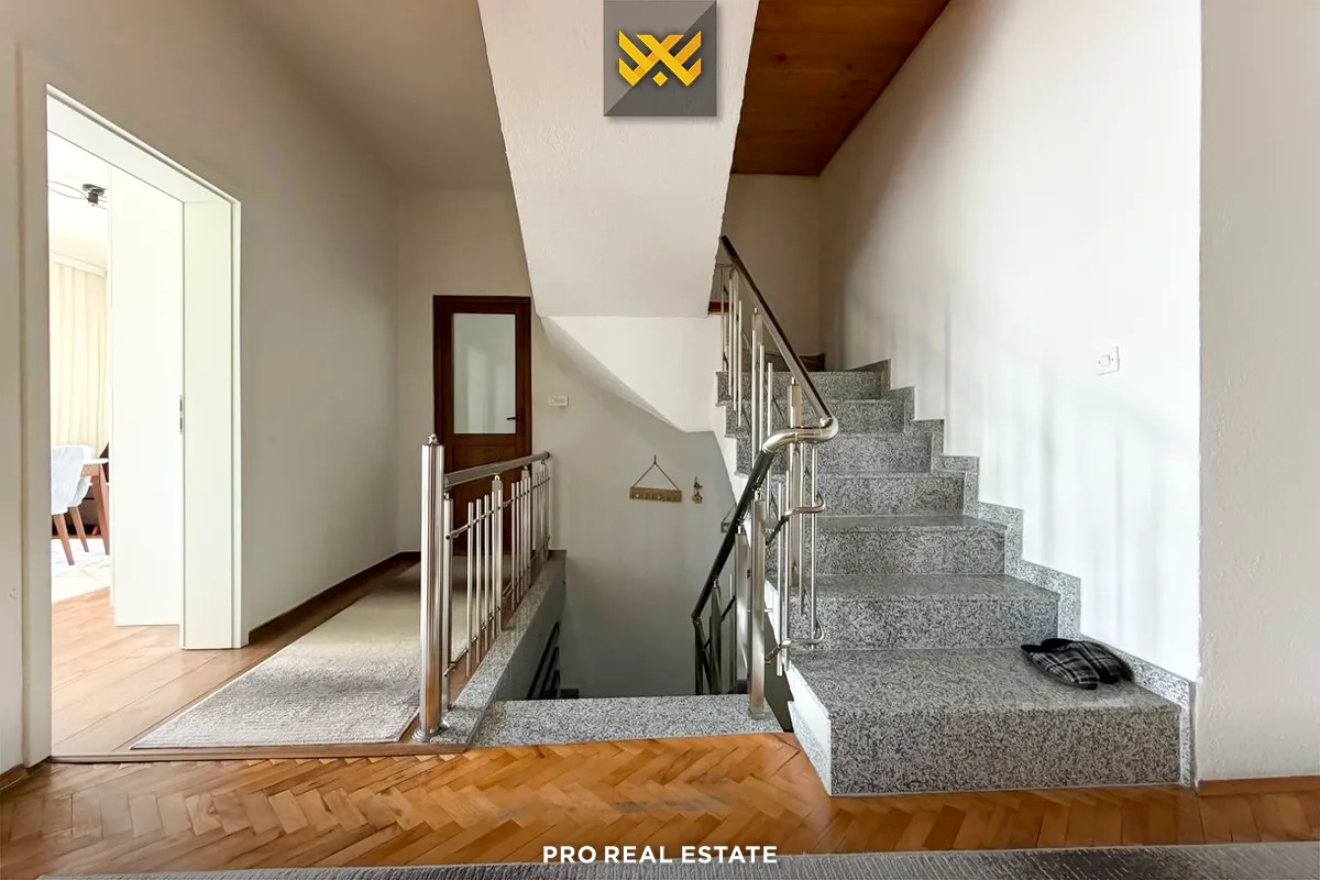 Shtëpi 600m² për #SHITJE në Bardhosh