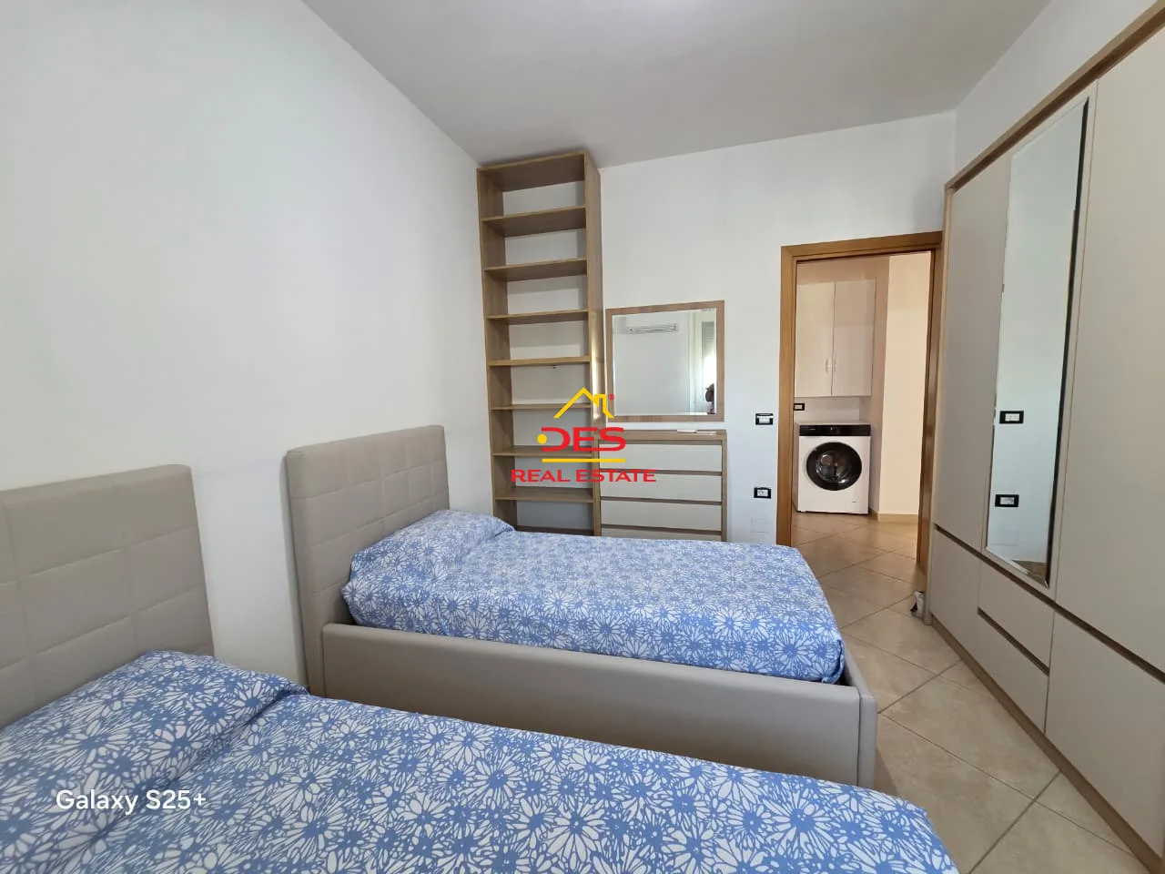 Jepet me qira apartament 2+1+2+ garazh te rruga e “çipajve”, vlorë