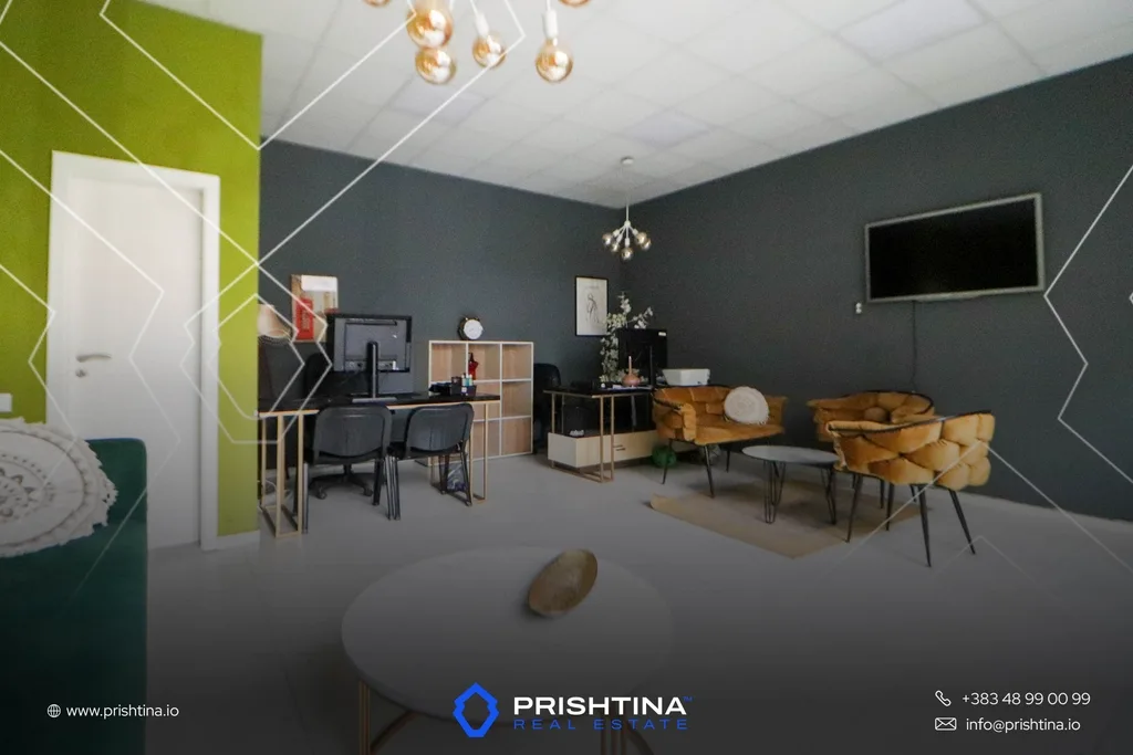 Lokal me qira 38m² në Emshir