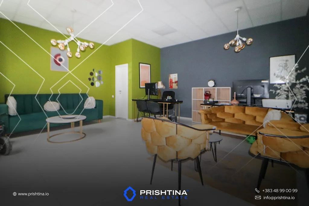 Lokal me qira 38m² në Emshir