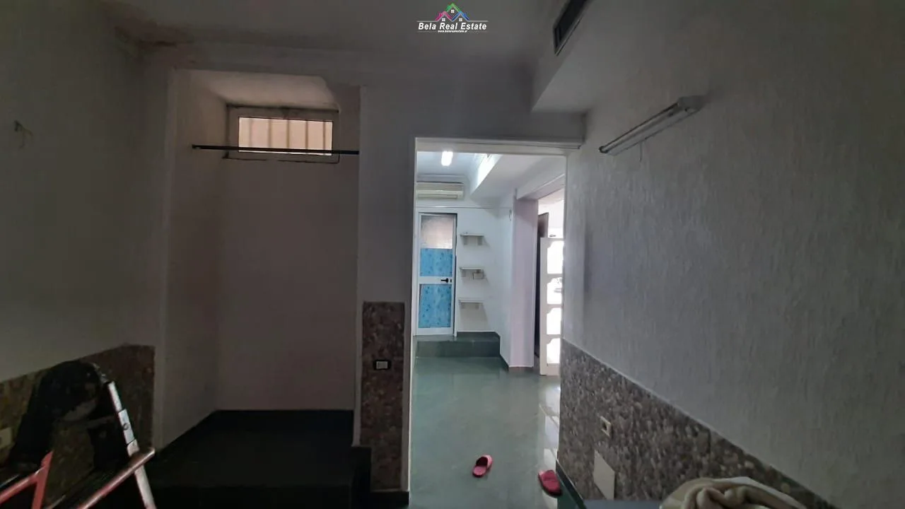 Dyqan Me Qera Tek 21 Dhjetori (ID BD21476) Tirane.