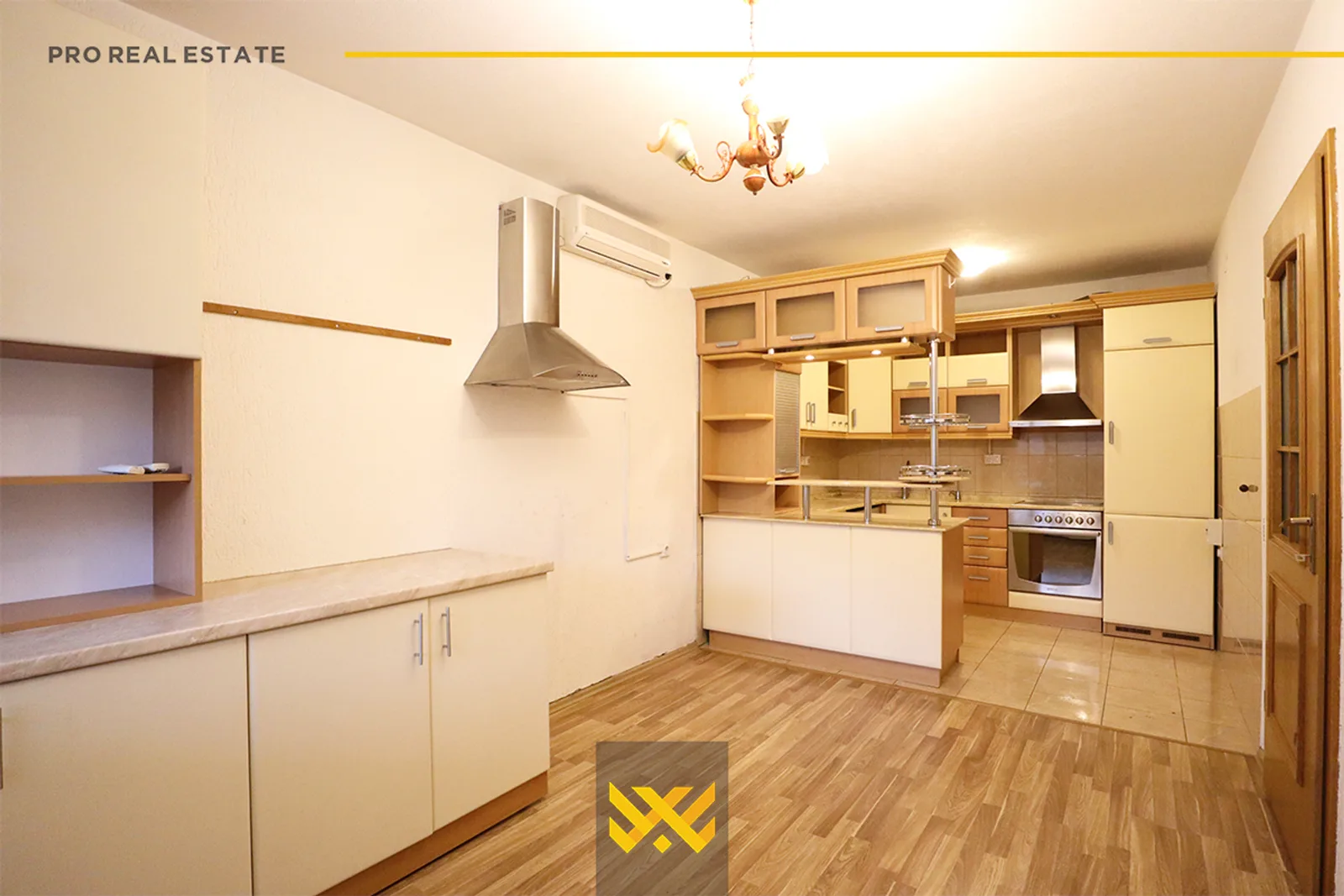Shtëpi 200 + 200m²  me #QIRA në Dragodan – Arberi.