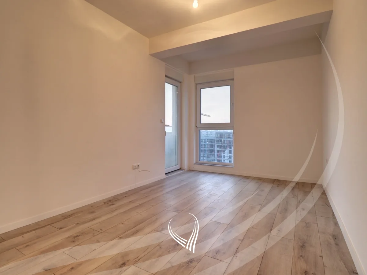 Banesë me 3 dhoma gjumi në shitje në lagjen Mati 1