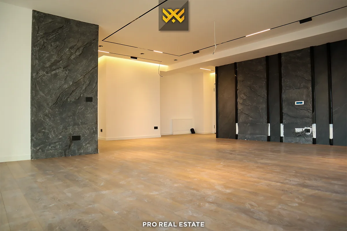Banesë / Zyrë 155m² me #QIRA në Lakrishtë