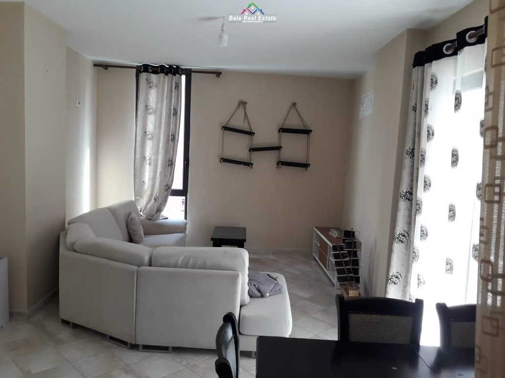 Apartament Me Qera 2+1+2 Prane Spitalit Amerikan 3 (ID B220892) Tirane