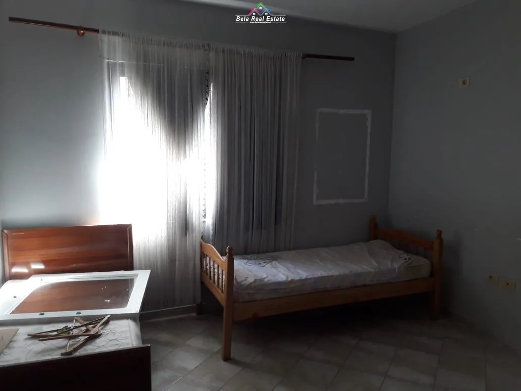 Apartament Me Qera 2+1+2 Prane Spitalit Amerikan 3 (ID B220892) Tirane