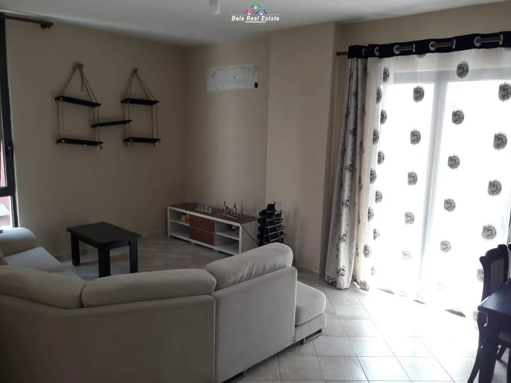 Apartament Me Qera 2+1+2 Prane Spitalit Amerikan 3 (ID B220892) Tirane