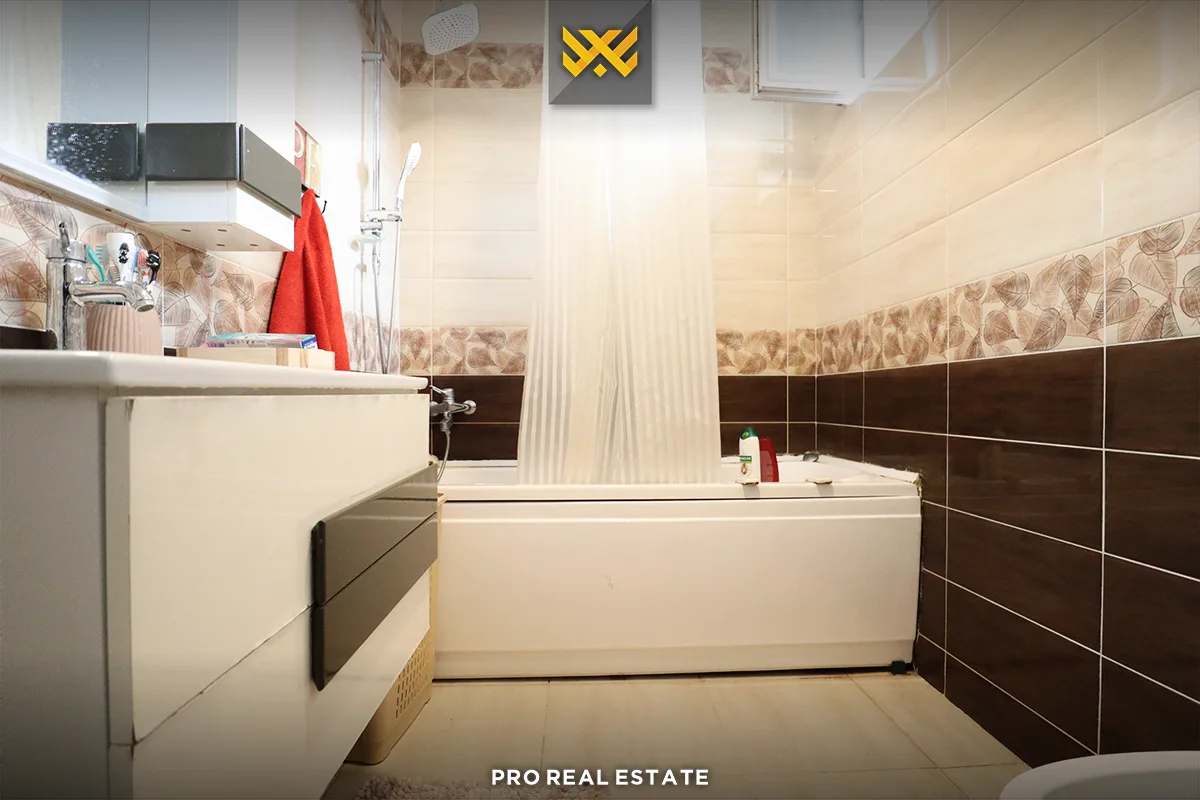 Shtëpi 390m² me #QIRA në Lagjen Qëndresa.