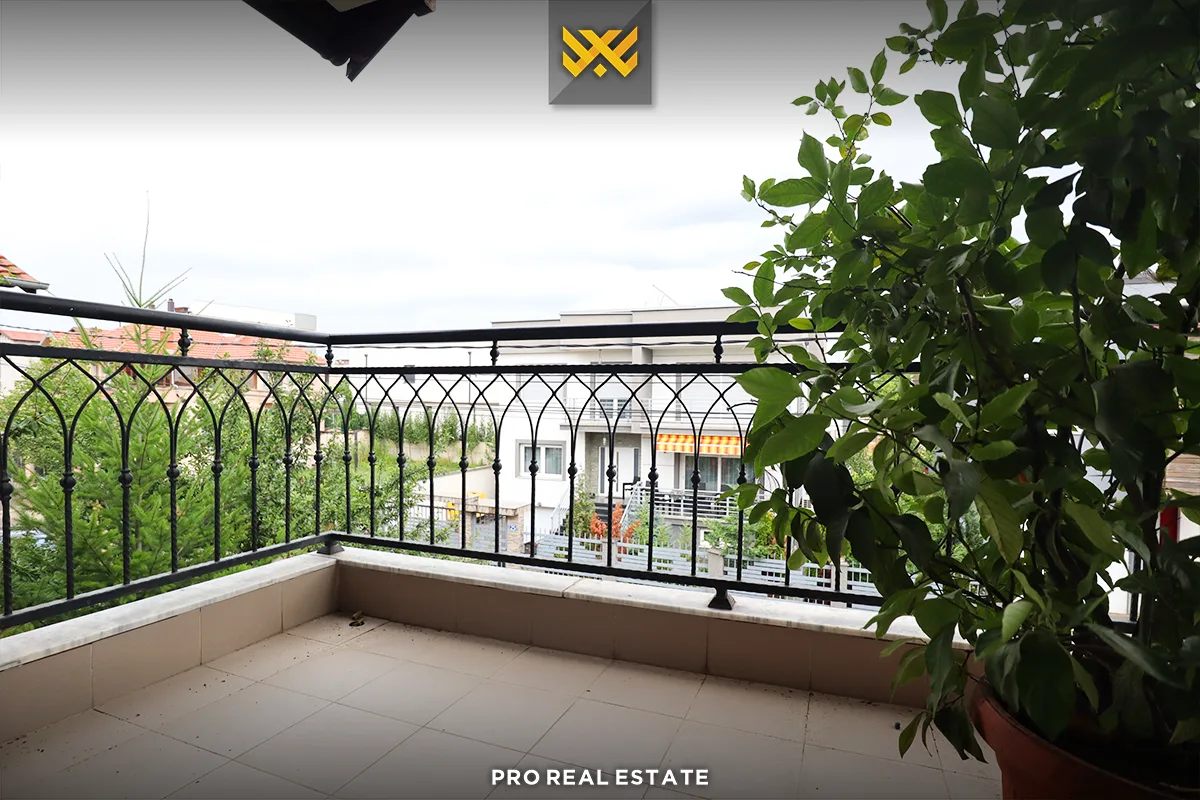 Shtëpi 390m² me #QIRA në Lagjen Qëndresa.