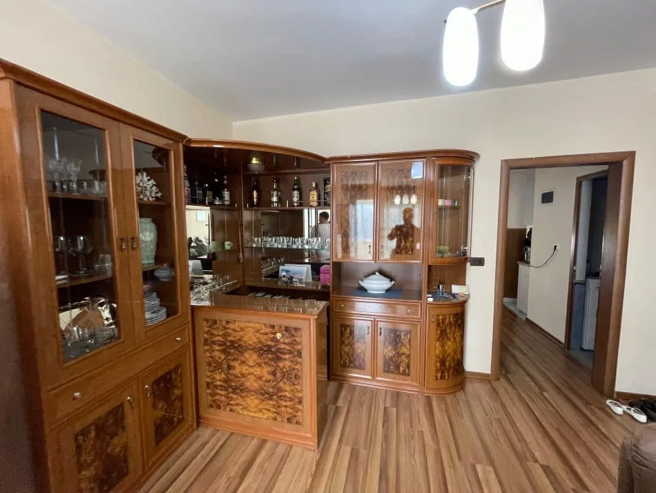 Apartament Me Qera 3+1+2 ne Bllok (ID B230166) Tirane​