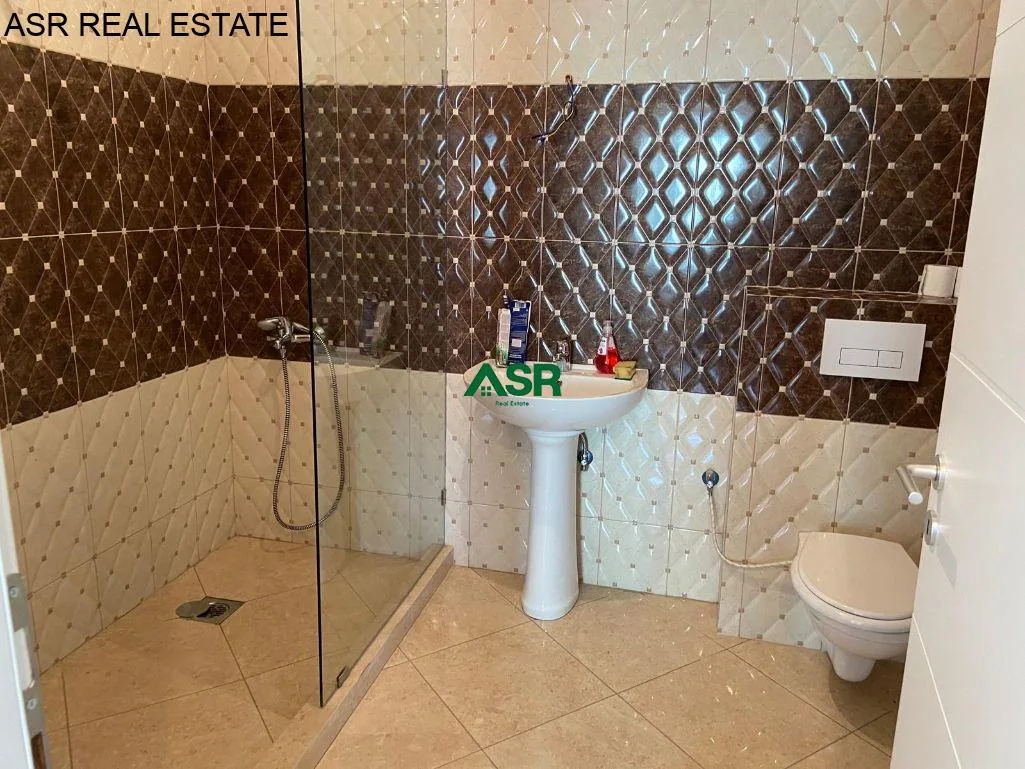 #ID:4503 Banesë 102m2 me #qira në lagjen Mati 1