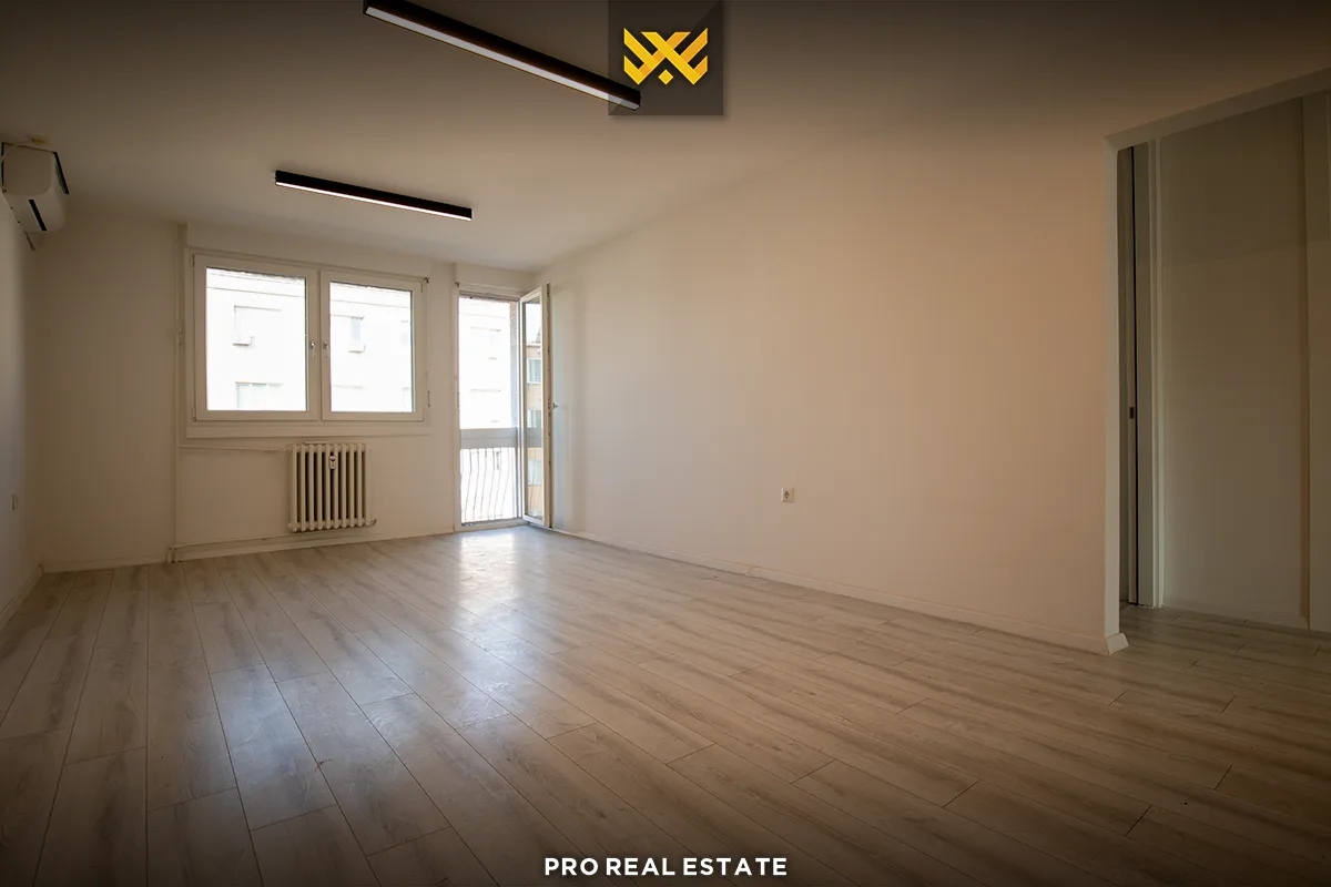 Banesë - Zyrë 85m² me #QIRA në Qendër