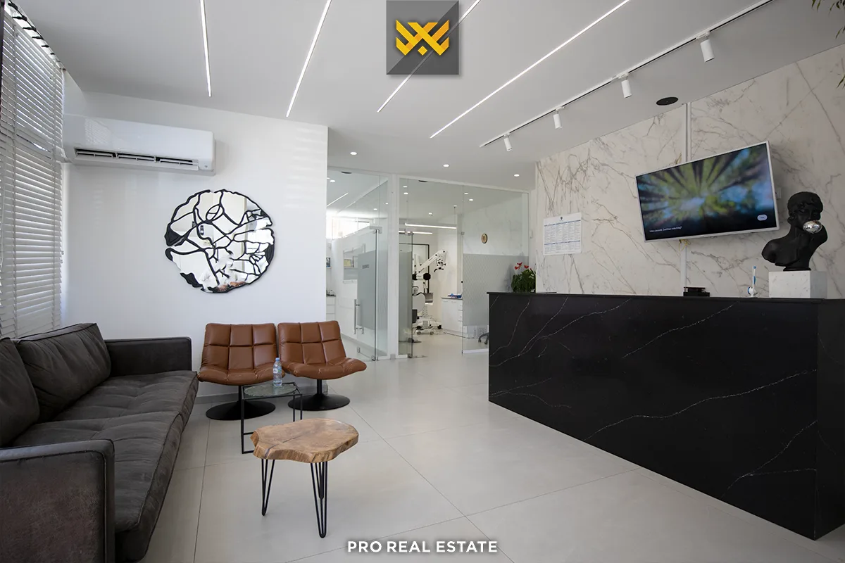 Lokal 57m² për #SHITJE në Emshir.