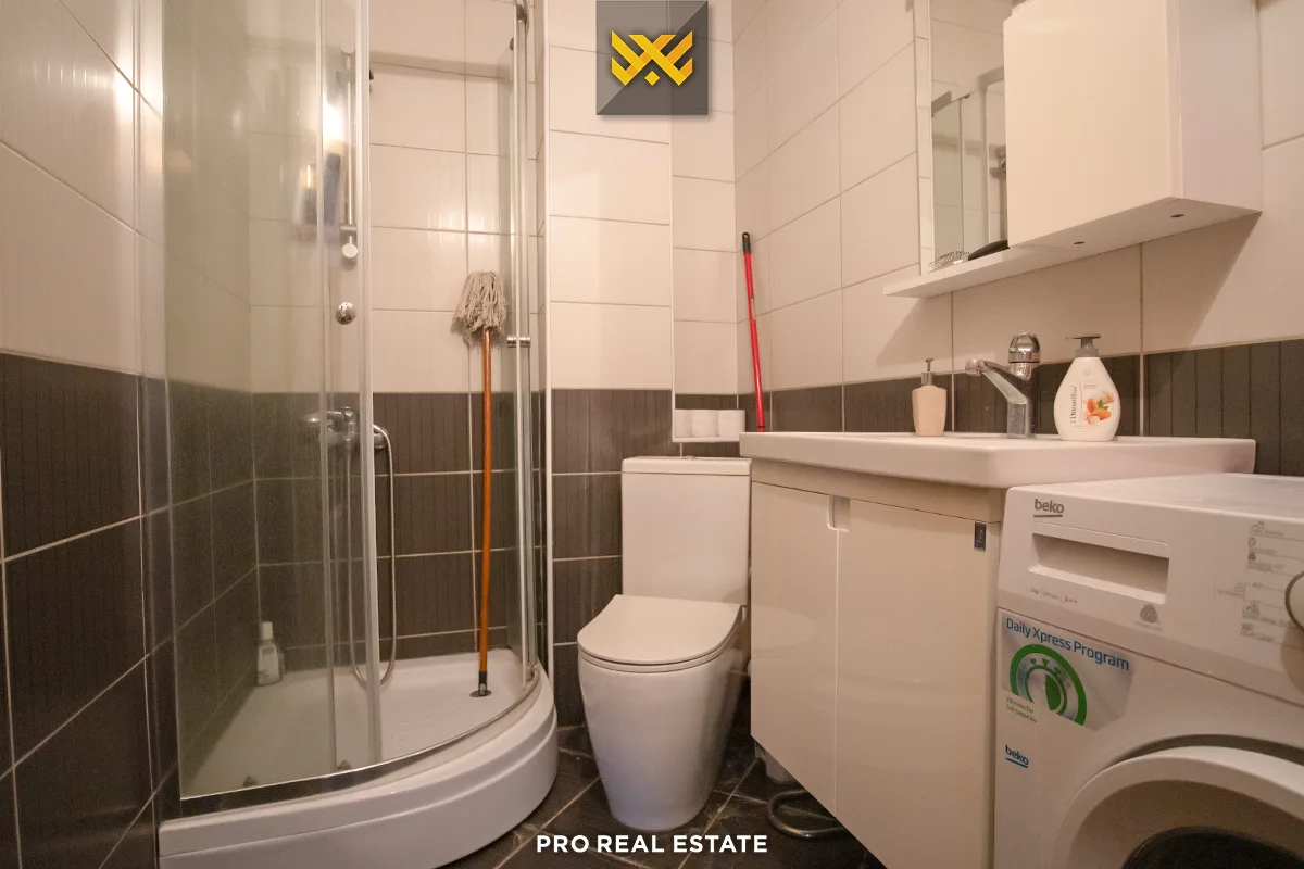 Banesë 53.86m² për #SHITJE te Qendra e Vjetër.