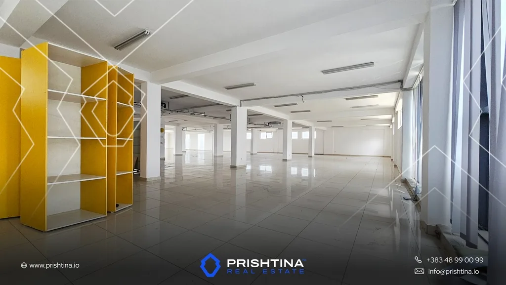 Objekte për #Qira 4000m² + 2100m² në Magjistralen Prishtinë - Ferizaj