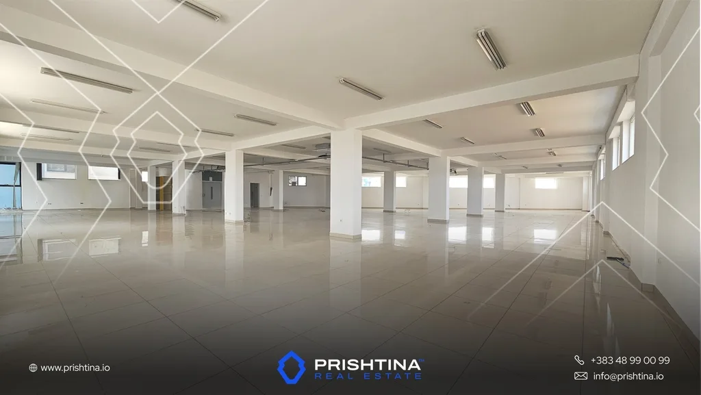 Objekte për #Qira 4000m² + 2100m² në Magjistralen Prishtinë - Ferizaj