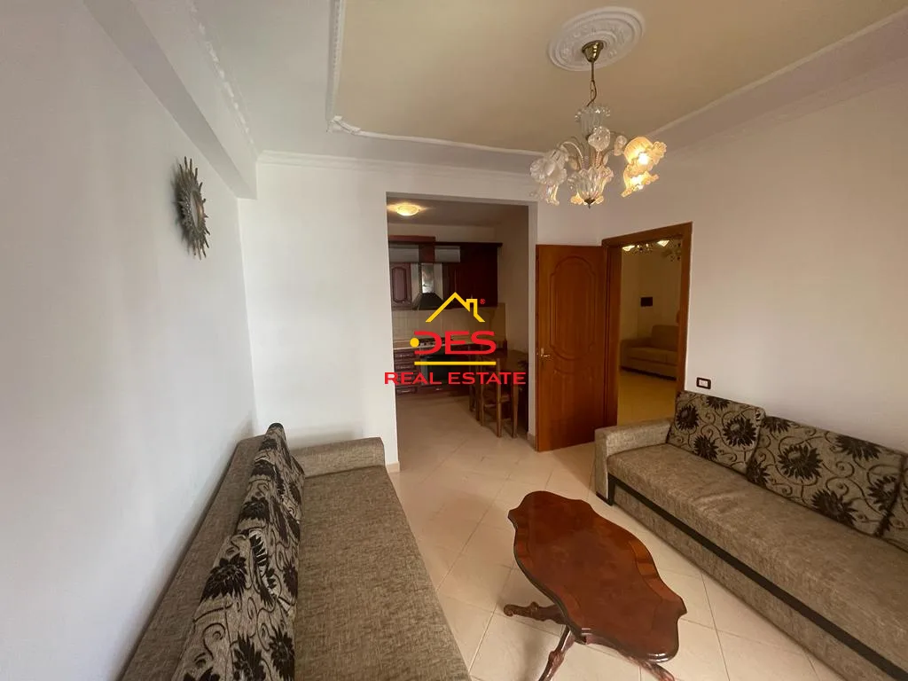 Jepet apartament 1+1 me qera në lungomare