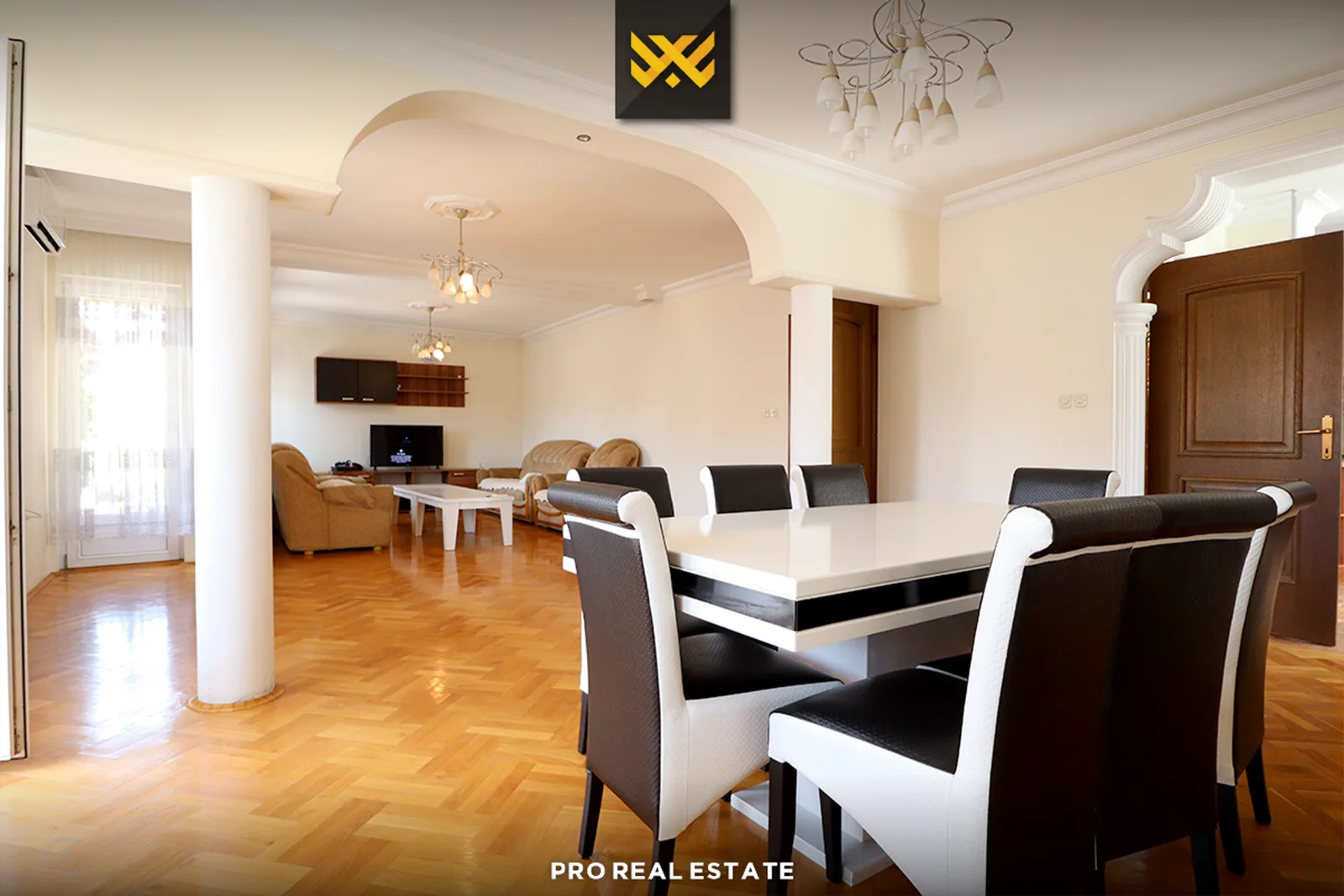 Shtëpi 420m² në #SHITJE në Gërmi