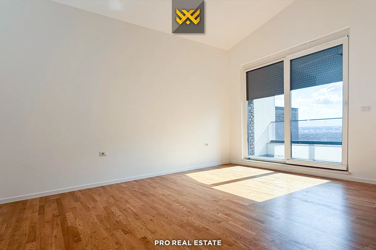 Shtëpi 352m² për #SHITJE në Lagjen Priam Village