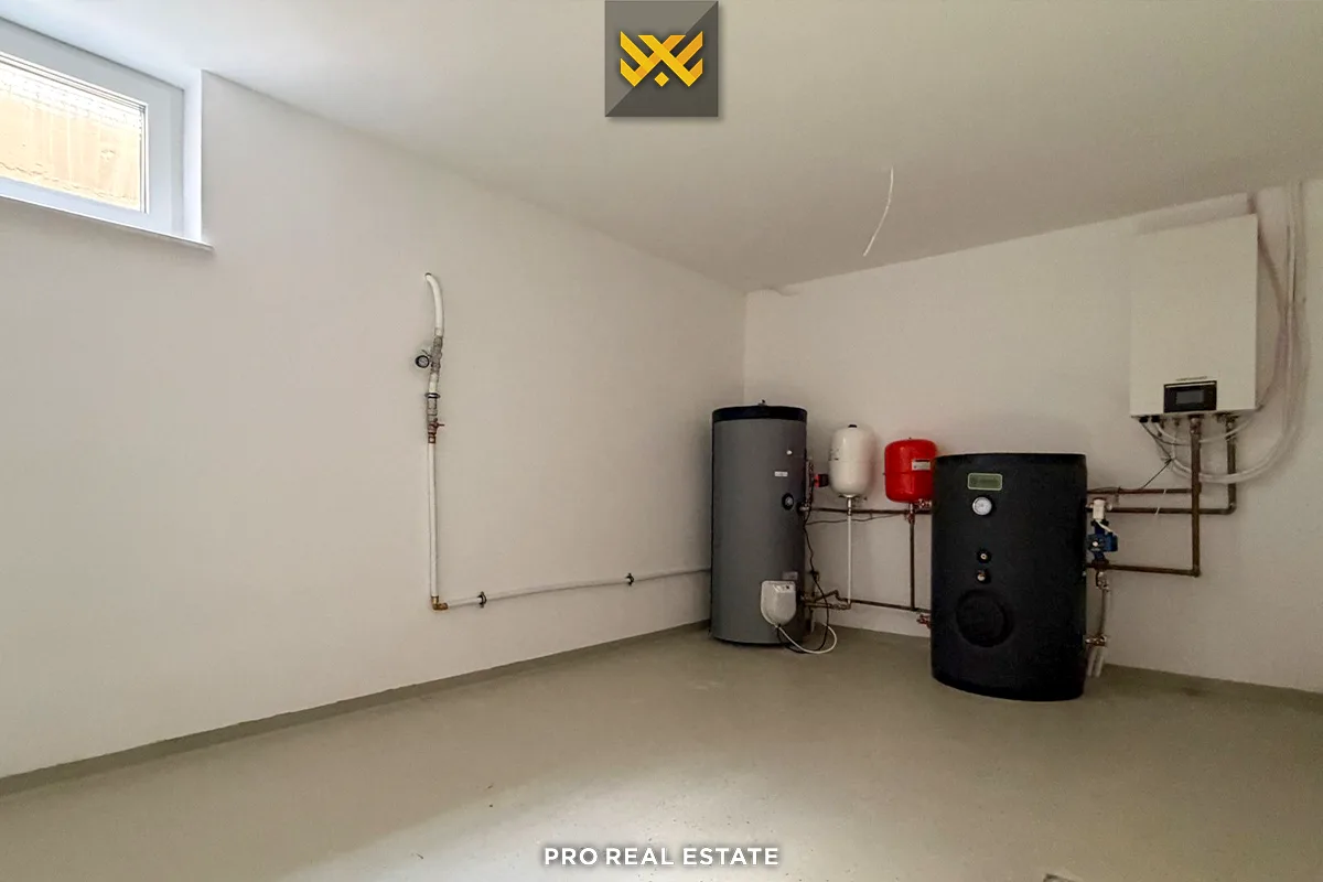 Shtëpi 352m² për #SHITJE në Lagjen Priam Village