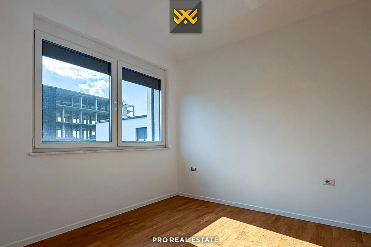 Shtëpi 352m² për #SHITJE në Lagjen Priam Village
