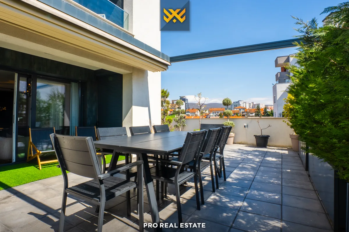 Banesë - Penthouse 113m² + 125m² për #SHITJE në Lagjen e Muhaxherëve