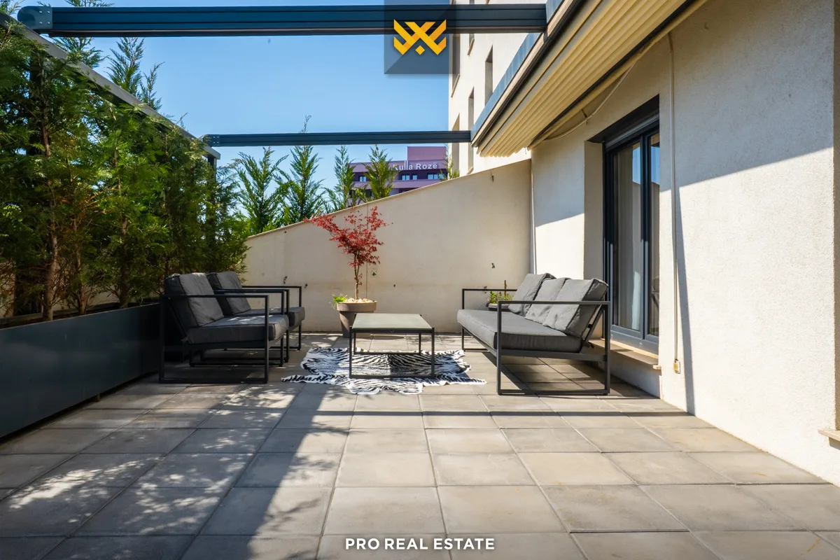 Banesë - Penthouse 113m² + 125m² për #SHITJE në Lagjen e Muhaxherëve