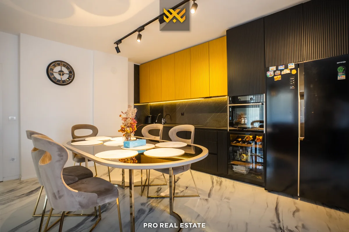 Banesë - Penthouse 113m² + 125m² për #SHITJE në Lagjen e Muhaxherëve