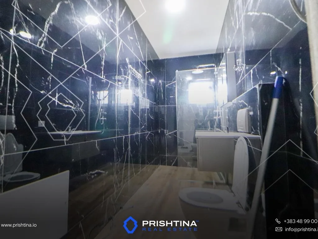 Shtëpi me qira 500m² te Përroi i Njelmët