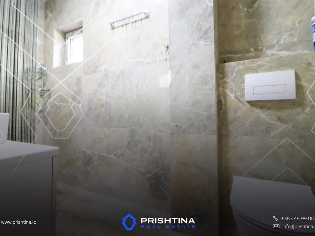 Shtëpi me qira 500m² te Përroi i Njelmët