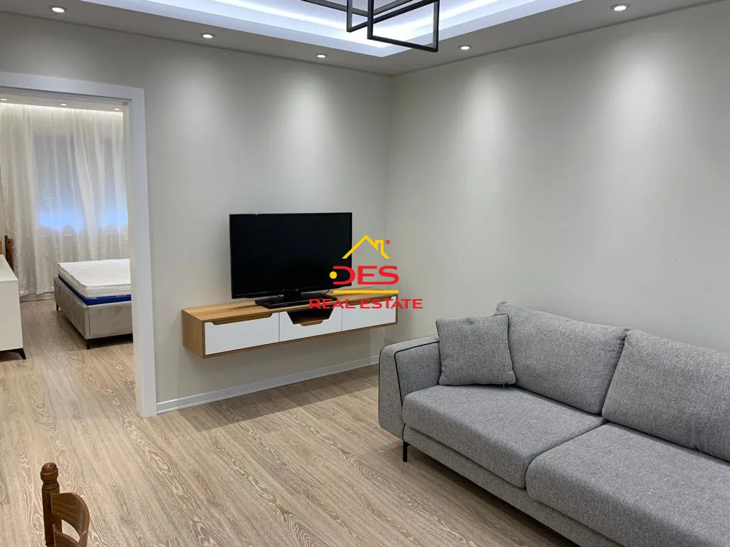 Jepet me qira apartament 1+1 i mobiluar, elbasan.
