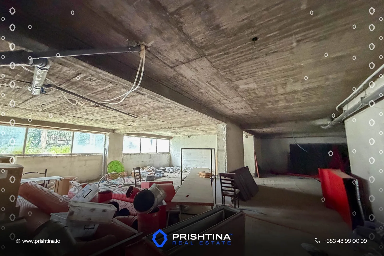 Objekt me qira 485m² në Emshir