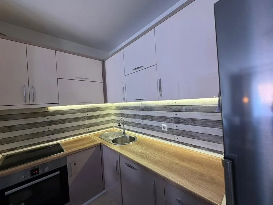 Banesë në shitje në Lagjen Mati 1