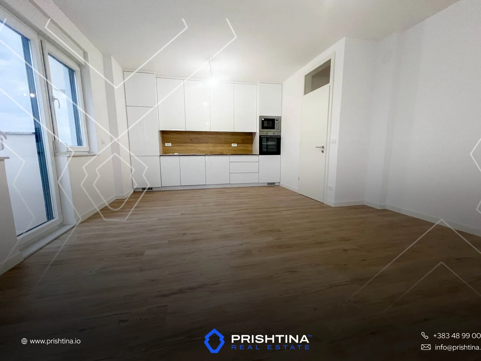 Banesë me qira 85m² te Rruga C