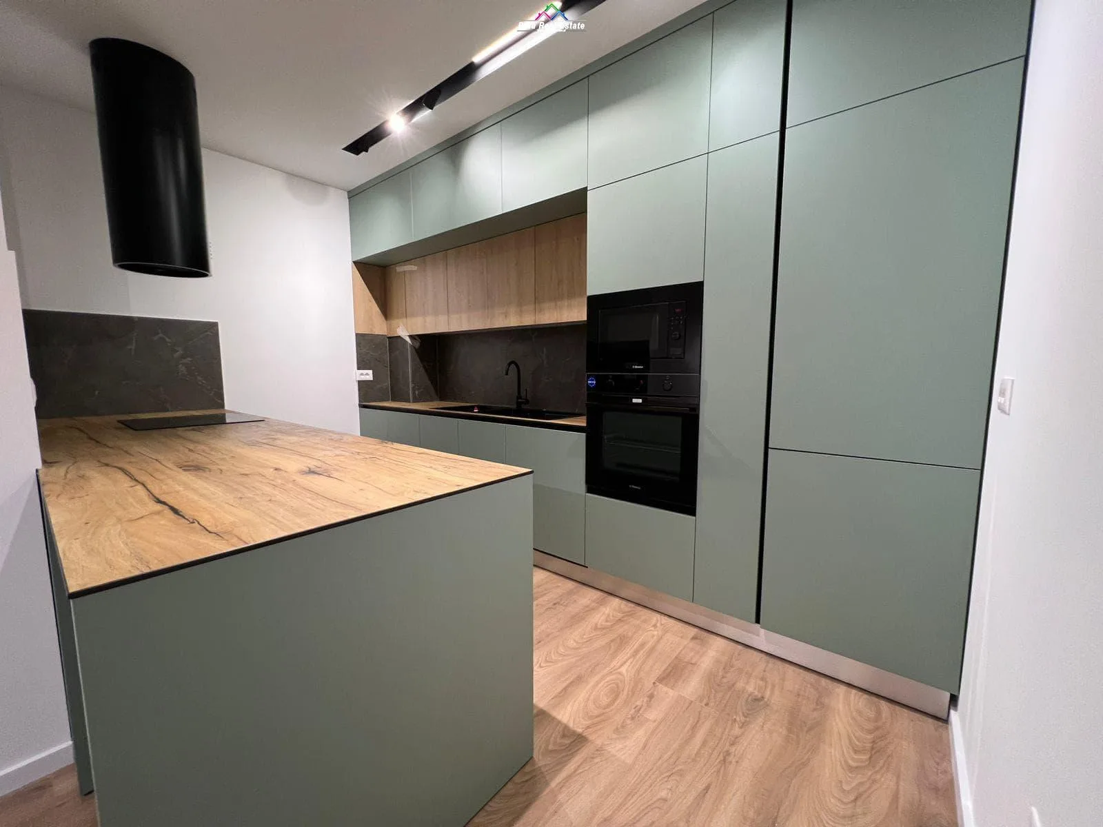Apartament 2+1 Ne Shitje Tek Fusha e Aviacionit (ID B120744) Tirane