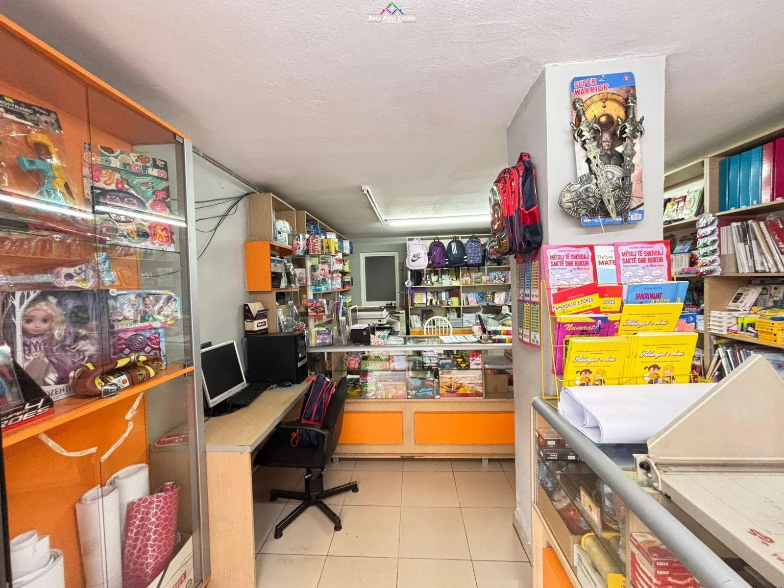 Shitet Biznesi Kancelari Tek Rruga E Barrikadave (ID BSHB173) Tirane
