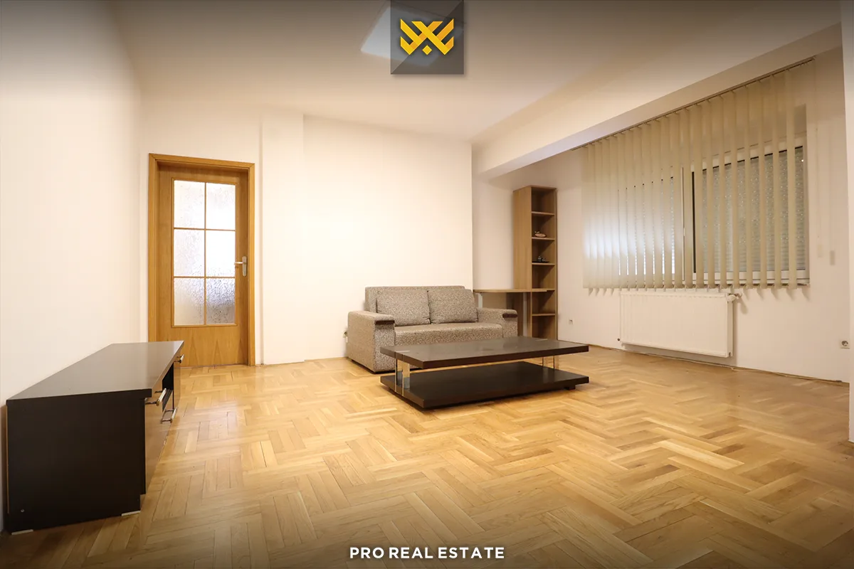 Banesë-Zyrë 82m² me #QIRA në Emshir.